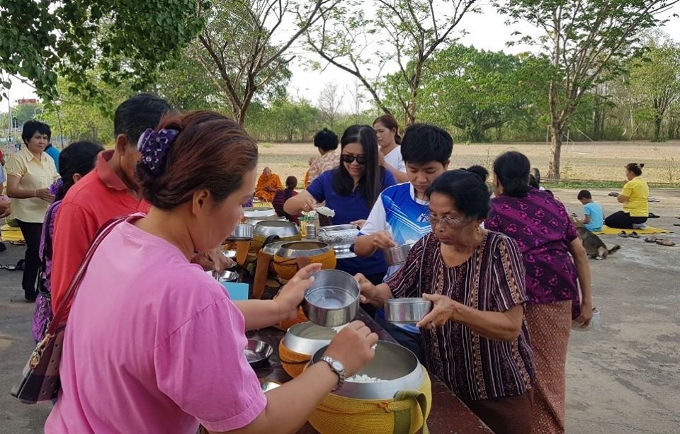 ทำบุญกลางบ้าน…ประเพณีของหมู่บ้านที่จัดขึ้นทุกปีหลังปีใหม่ไทย